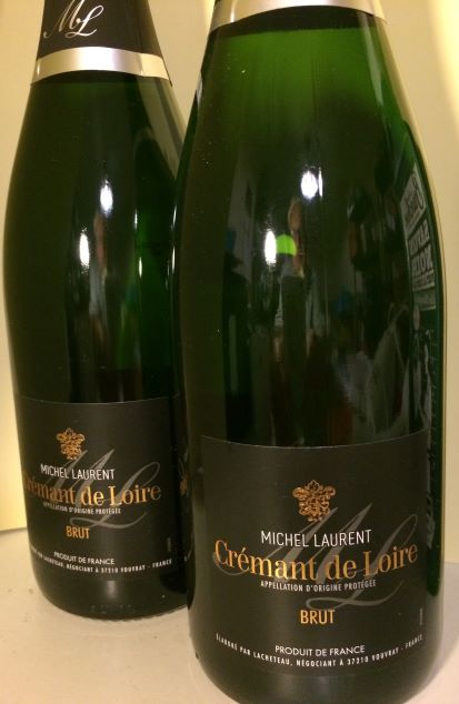 Der Cremant de Loire ist ideal als Apperitiv und Begleiter zum Nachtisch.
Es wird bevorzugt innerhalb eines 6er Kartons Comte mit Aufpreis geliefert.-

Bild ist beispielhaft. Crémant de Loire wird von unterschiedlichen 
Weingütern bezogen.